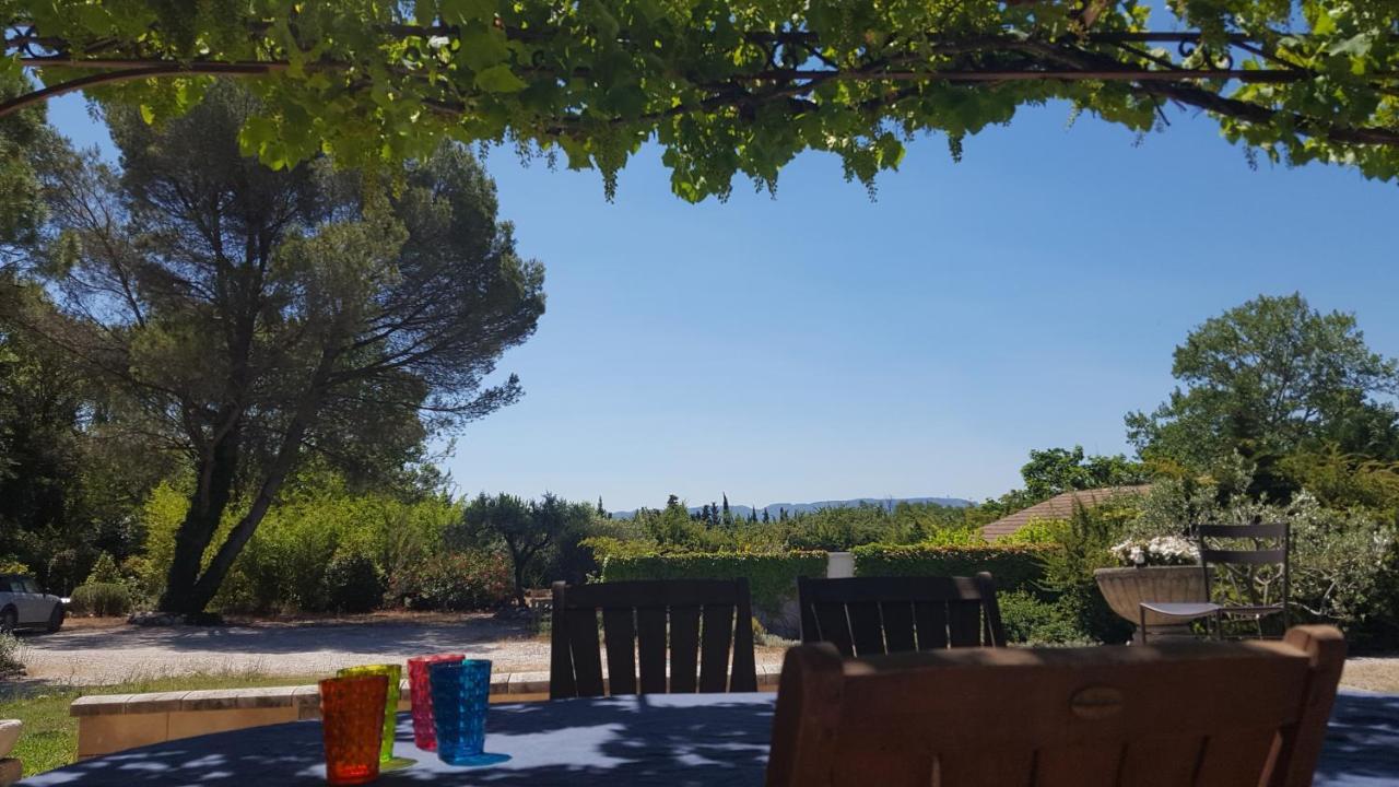 Mas Des Prevots B&B Noves Esterno foto
