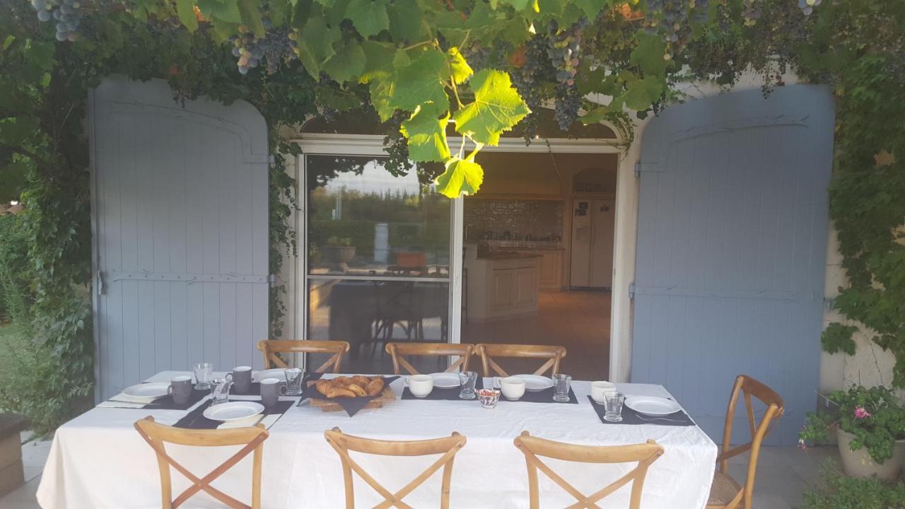 Mas Des Prevots B&B Noves Esterno foto