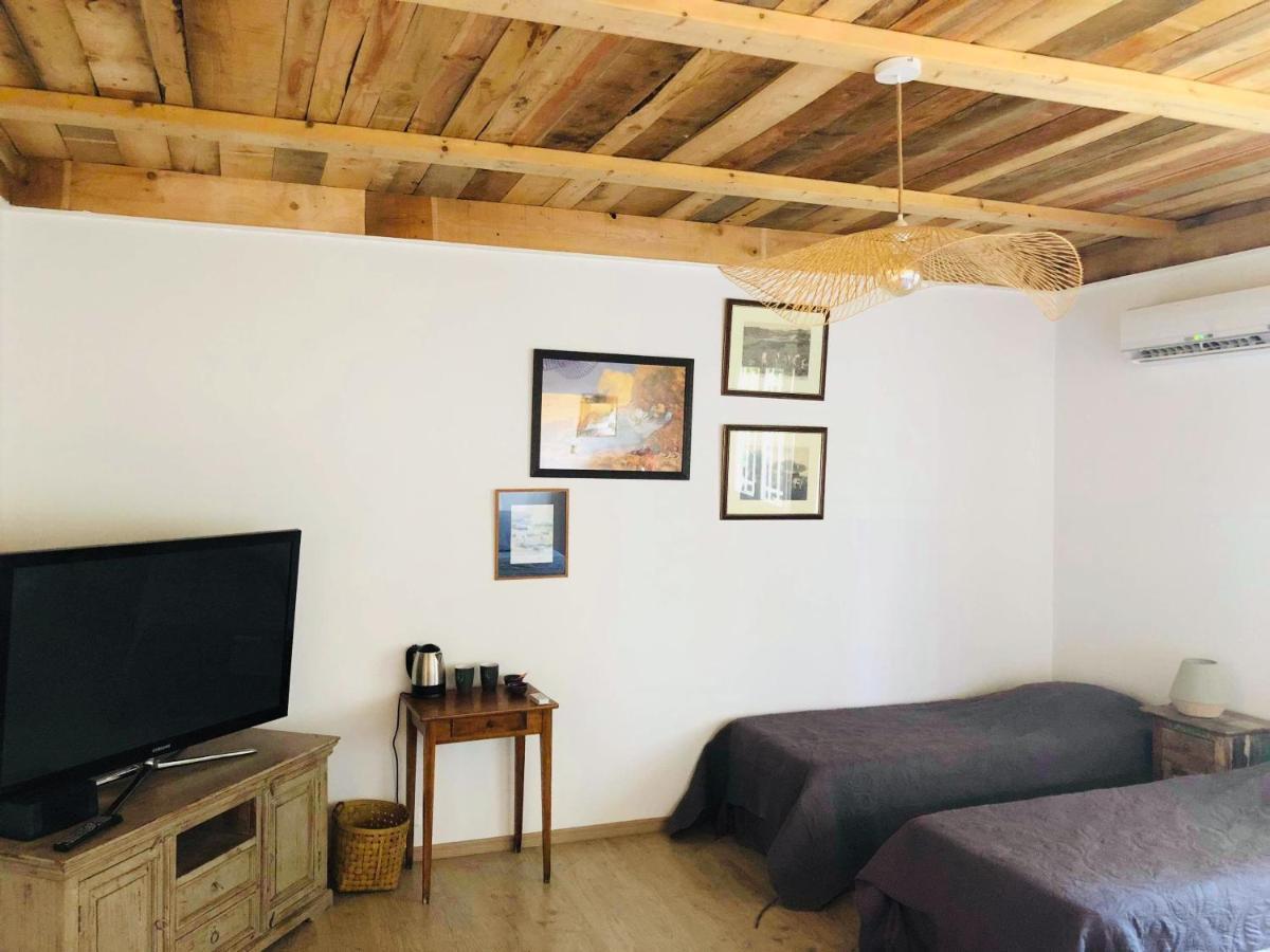 Mas Des Prevots B&B Noves Esterno foto