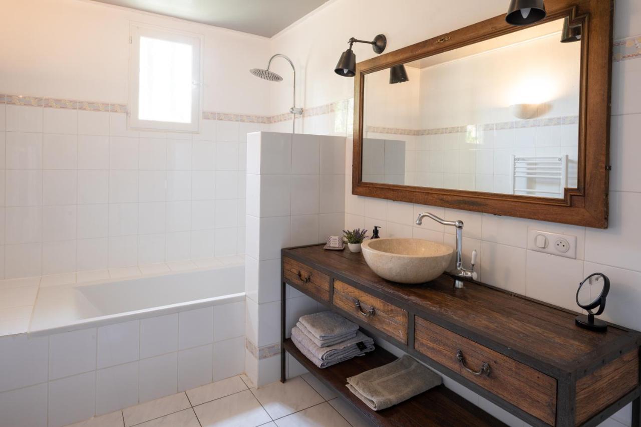 Mas Des Prevots B&B Noves Esterno foto